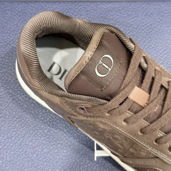 B27 LOW-TOP SNEAKER – CD170 - Image 4