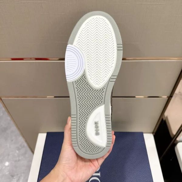 B27 LOW-TOP SNEAKER – CD170 - Image 6
