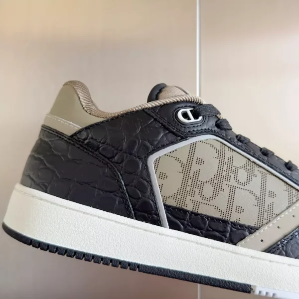 B27 LOW-TOP SNEAKER – CD174 - Image 4
