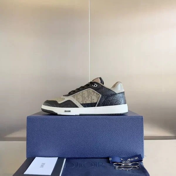 B27 LOW-TOP SNEAKER – CD174 - Image 2