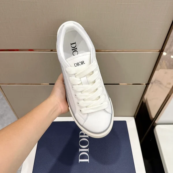 B33 SNEAKER SMOOTH CALFSKIN AND DIOR OBLIQUE JACQUARD – CD157 - Image 3