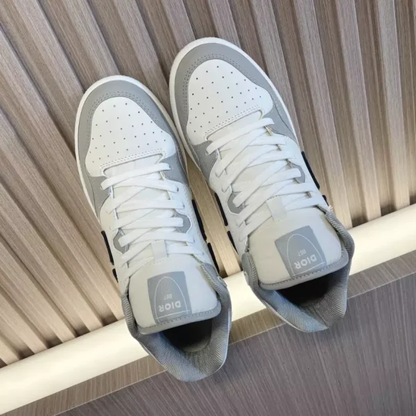 B57 MID-TOP SNEAKER – CD167 - Image 4