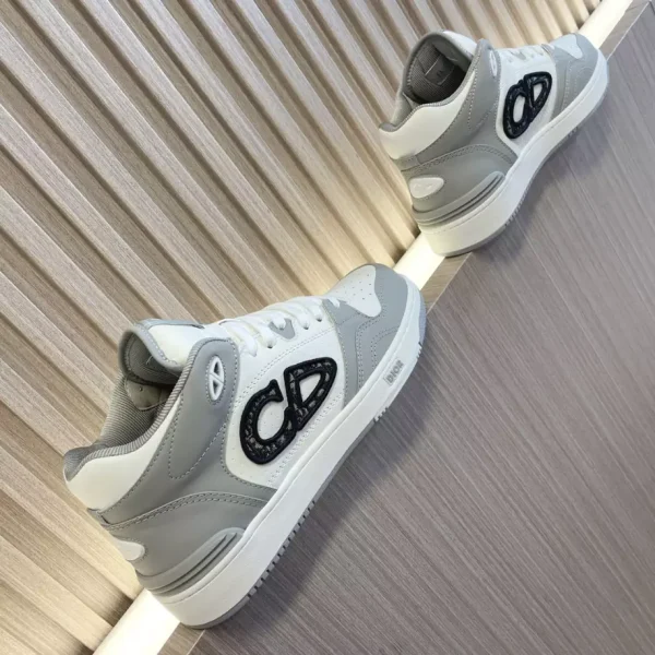 B57 MID-TOP SNEAKER – CD167 - Image 7