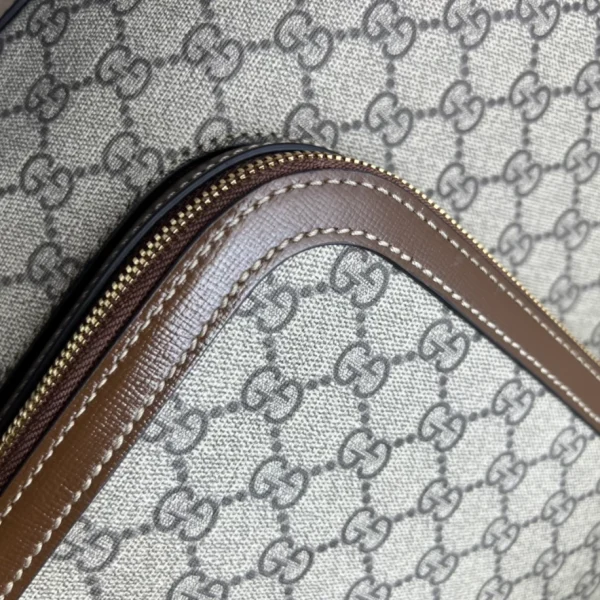BACKPACK WITH INTERLOCKING G – GC26 - Image 7