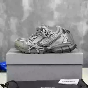 BALENCIAGA 3XL SNEAKER – BB162