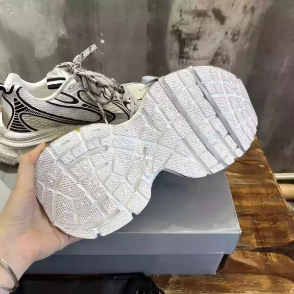 BALENCIAGA 3XL SNEAKER – BB190 - Image 8