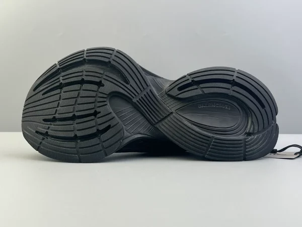 BALENCIAGA CIRCUIT SNEAKER IN BLACK – BB202 - Image 3