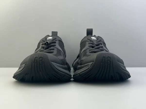 BALENCIAGA CIRCUIT SNEAKER IN BLACK – BB202 - Image 9