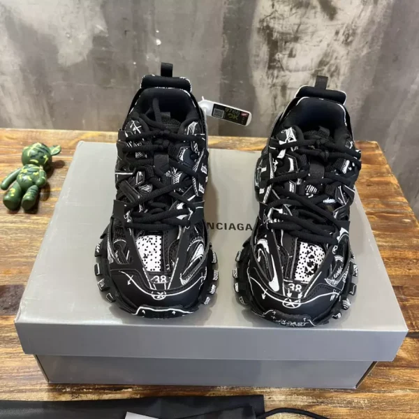 BALENCIAGA GRAFFITI TRACK SNEAKERS – BB192 - Image 8