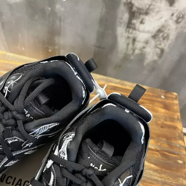 BALENCIAGA GRAFFITI TRACK SNEAKERS – BB192 - Image 9