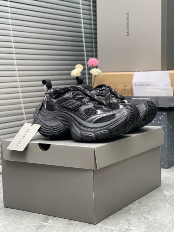 BALENCIAGA MEN’S 10XL SNEAKER IN BLACK – BB210 - Image 7