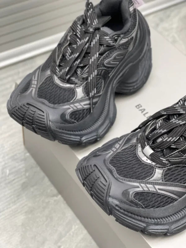 BALENCIAGA MEN’S 10XL SNEAKER IN BLACK – BB210 - Image 8