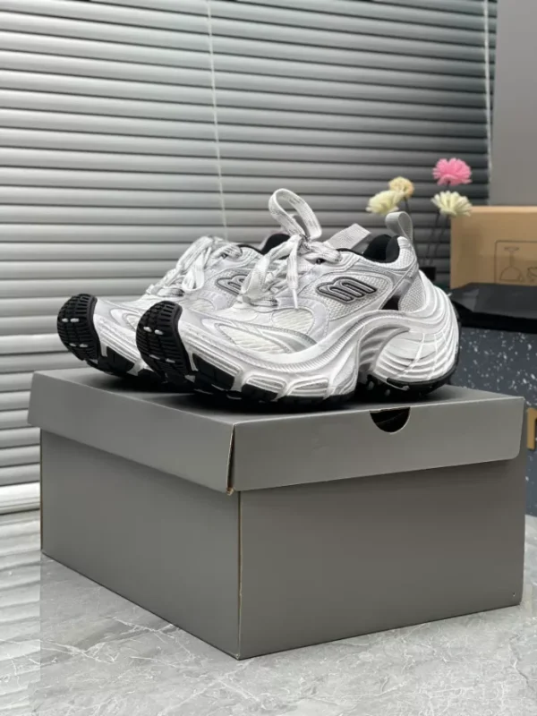 BALENCIAGA MEN’S 10XL SNEAKER IN WHITE – BB211 - Image 3