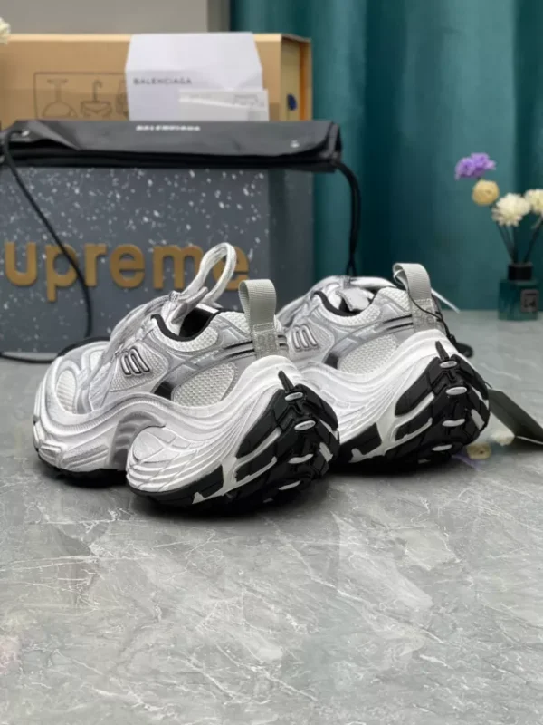 BALENCIAGA MEN’S 10XL SNEAKER IN WHITE – BB211 - Image 6