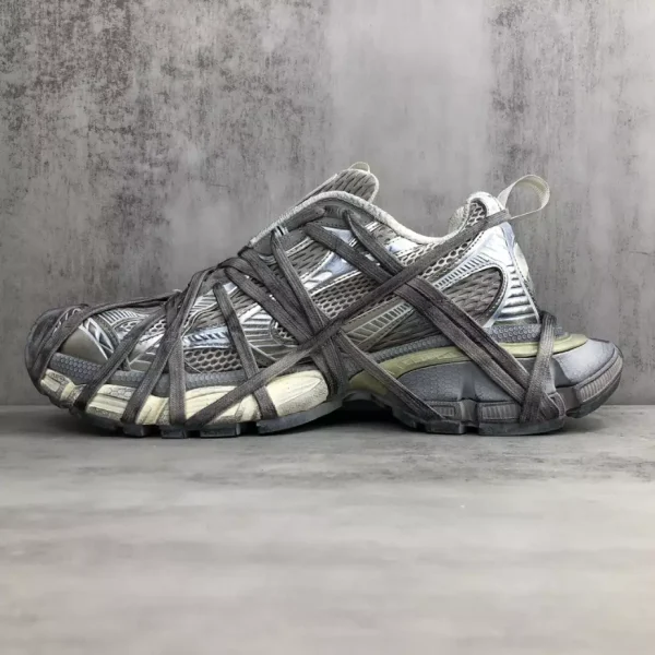 BALENCIAGA MEN’S 3XL EXTREME LACE SNEAKER – BB214 - Image 8