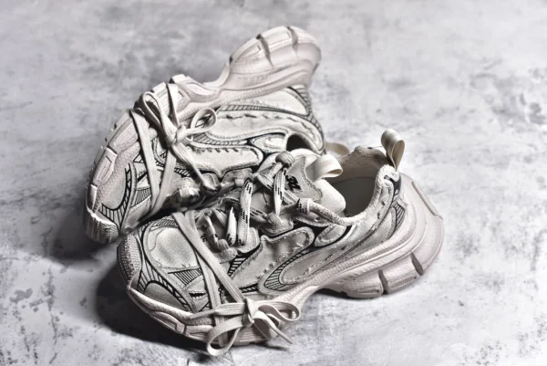 BALENCIAGA MEN’S 3XL SNEAKER – BB217 - Image 9