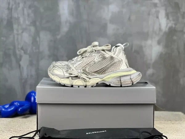BALENCIAGA MEN’S 3XL SNEAKER IN OFF WHITE – BB124 - Image 2