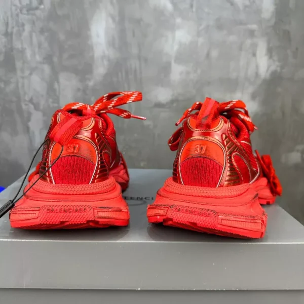 BALENCIAGA MEN’S 3XL SNEAKER IN RED – BB158 - Image 4