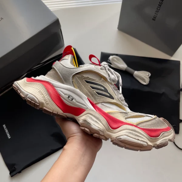 BALENCIAGA MEN’S CARGO SNEAKER IN BEIGE/GREY/RED – BB204 - Image 2