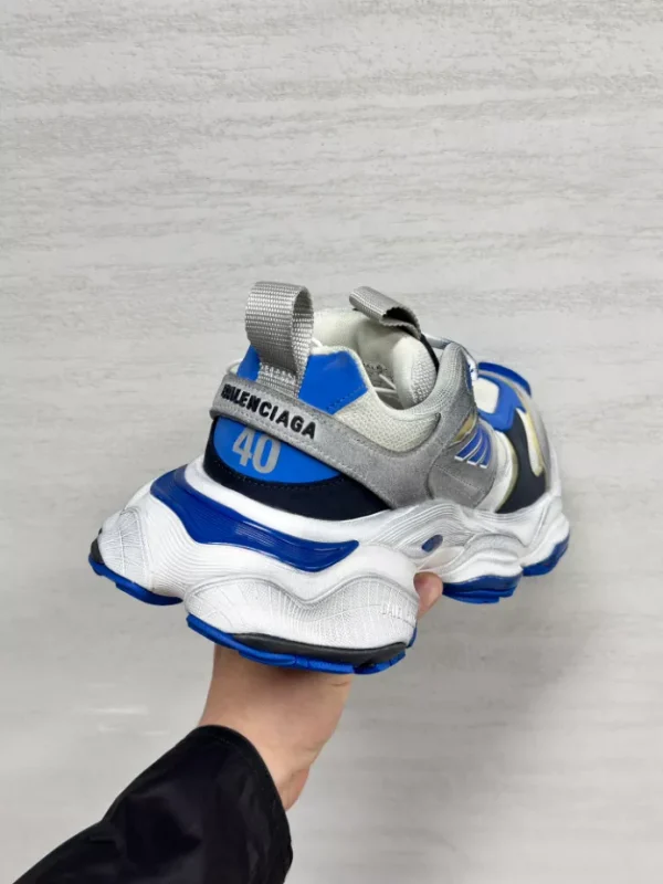 BALENCIAGA MEN’S CARGO SNEAKER IN GREY/WHITE/BLUE – BB207 - Image 4