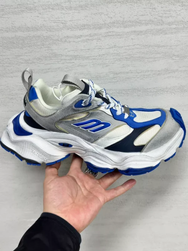 BALENCIAGA MEN’S CARGO SNEAKER IN GREY/WHITE/BLUE – BB207 - Image 2