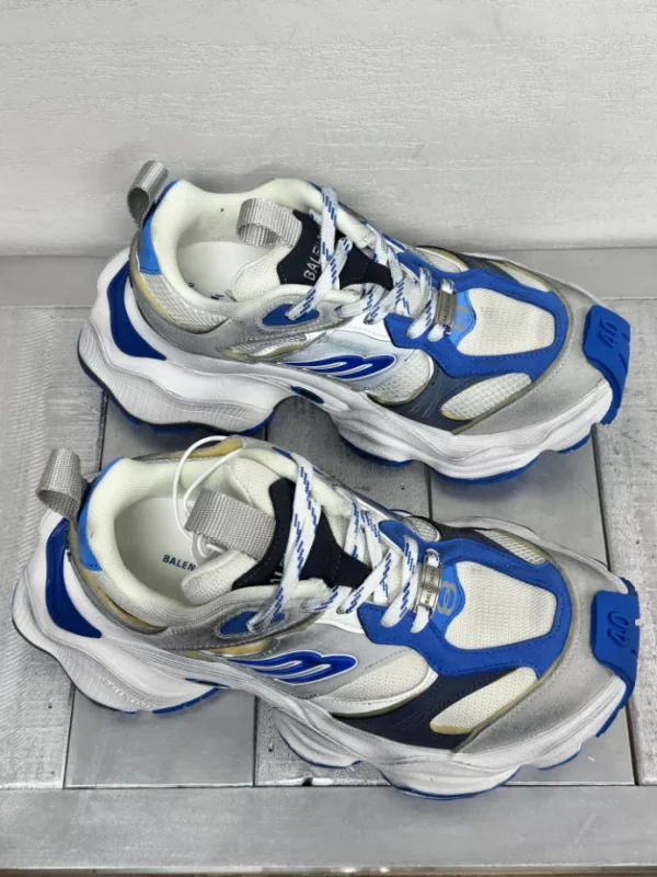 BALENCIAGA MEN’S CARGO SNEAKER IN GREY/WHITE/BLUE – BB207 - Image 8