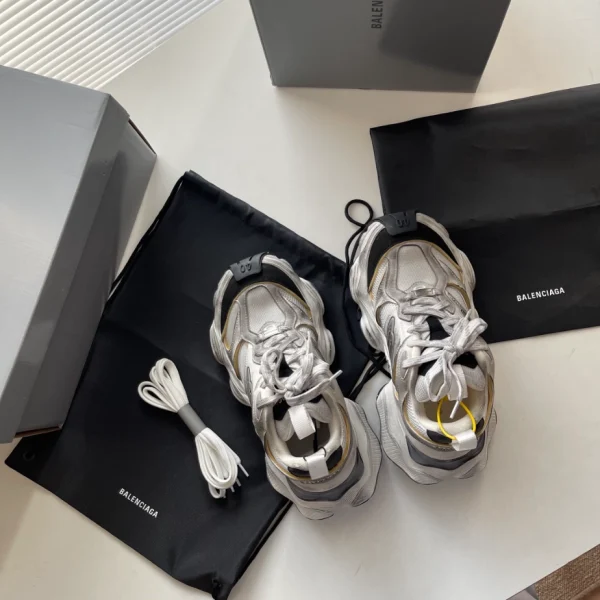 BALENCIAGA MEN’S CARGO SNEAKER IN WHITE/GREY – BB206 - Image 8