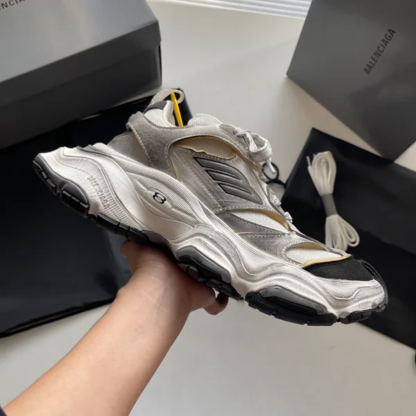BALENCIAGA MEN’S CARGO SNEAKER IN WHITE/GREY – BB206 - Image 2