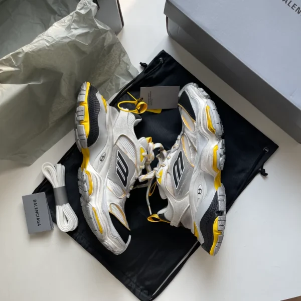 BALENCIAGA MEN’S CARGO SNEAKER IN WHITE/YELOW – BB208 - Image 5