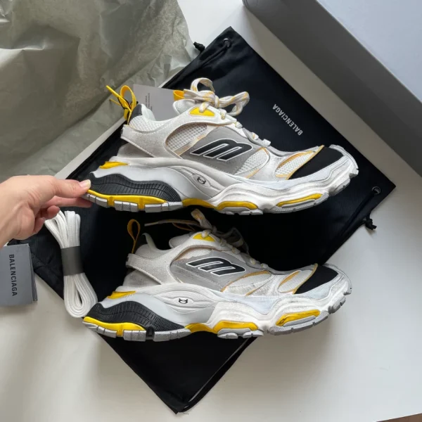 BALENCIAGA MEN’S CARGO SNEAKER IN WHITE/YELOW – BB208 - Image 2