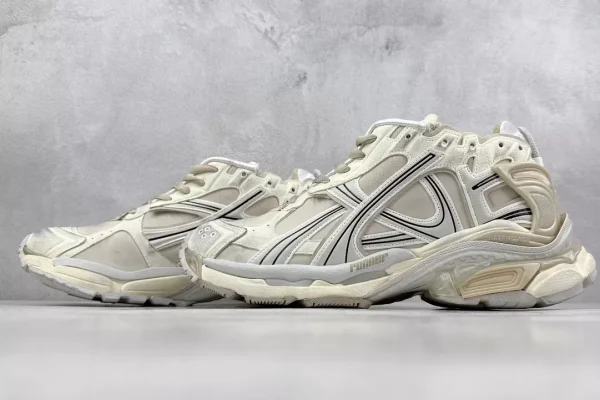 BALENCIAGA MEN’S RUNNER SNEAKER IN BEIGE – BB228 - Image 5