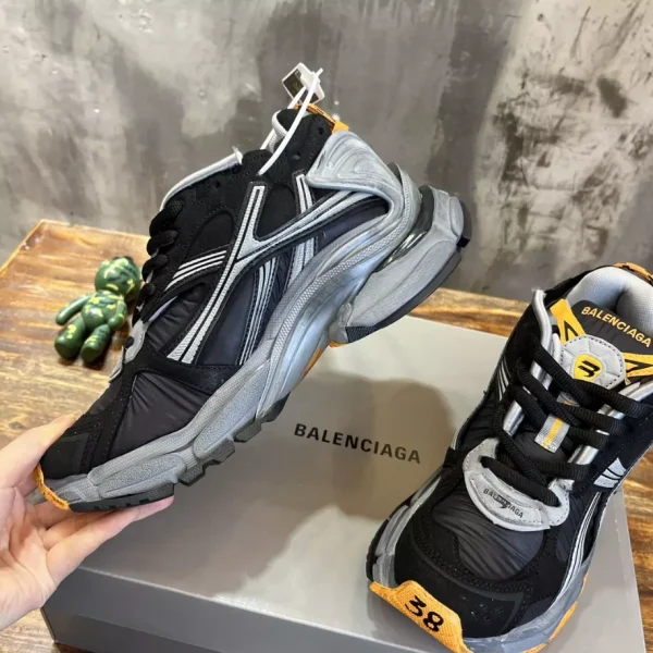BALENCIAGA MEN’S RUNNER SNEAKER IN BLACK/GREY/NEON ORANGE – BB189 - Image 3