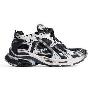 BALENCIAGA MEN’S RUNNER SNEAKER IN WHITE – BB226