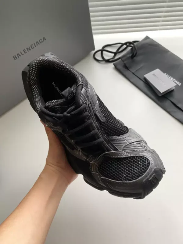 BALENCIAGA MEN’S STAPLER SNEAKER IN BLACK – BB219 - Image 6