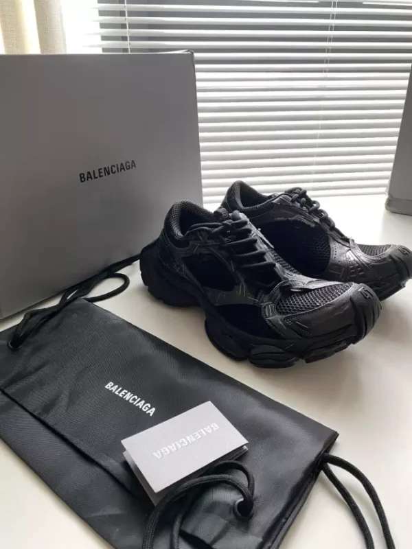 BALENCIAGA MEN’S STAPLER SNEAKER IN BLACK – BB219 - Image 8