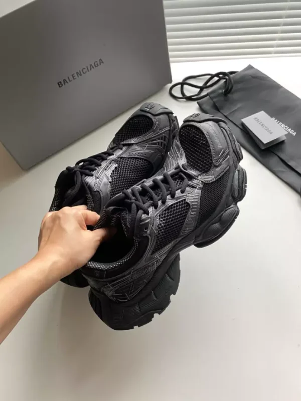 BALENCIAGA MEN’S STAPLER SNEAKER IN BLACK – BB219 - Image 9