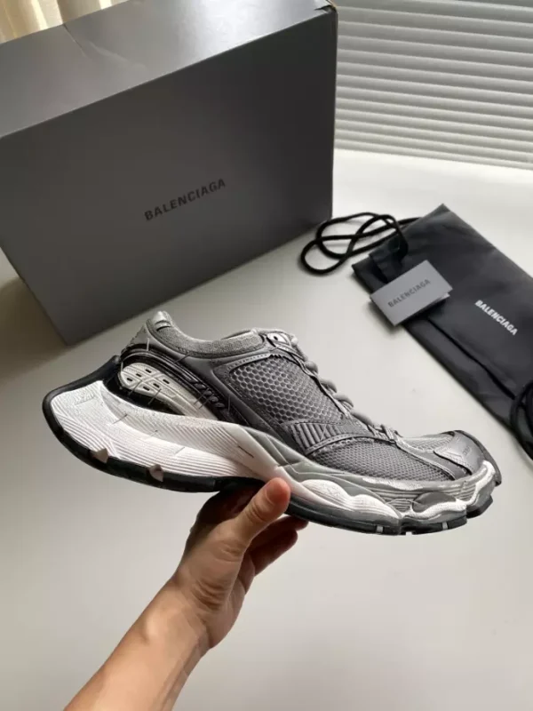 BALENCIAGA MEN’S STAPLER SNEAKER IN GREY – BB220 - Image 2