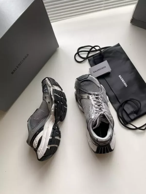 BALENCIAGA MEN’S STAPLER SNEAKER IN GREY – BB220 - Image 7