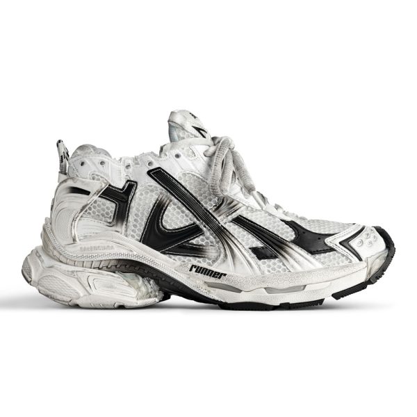 BALENCIAGA MEN’S RUNNER GRADIENT SNEAKER IN WHITE/BLACK – BB227