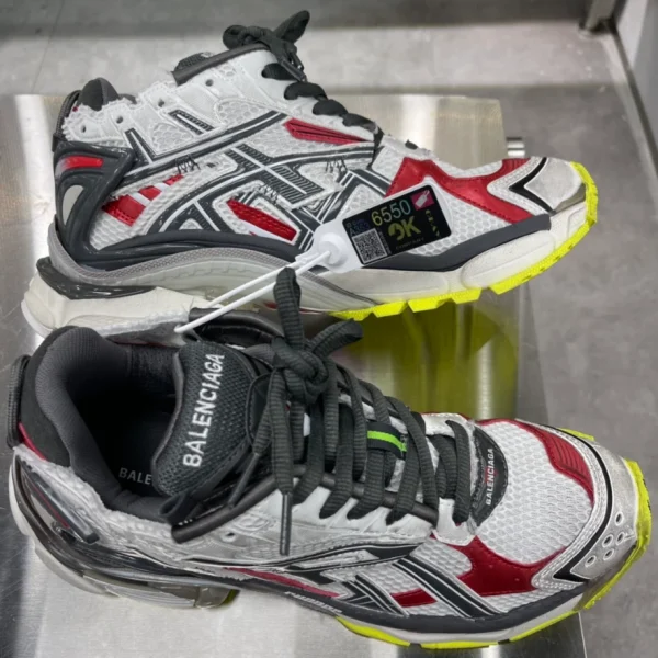BALENCIAGA RUNNER SNEAKER – BB139 - Image 3