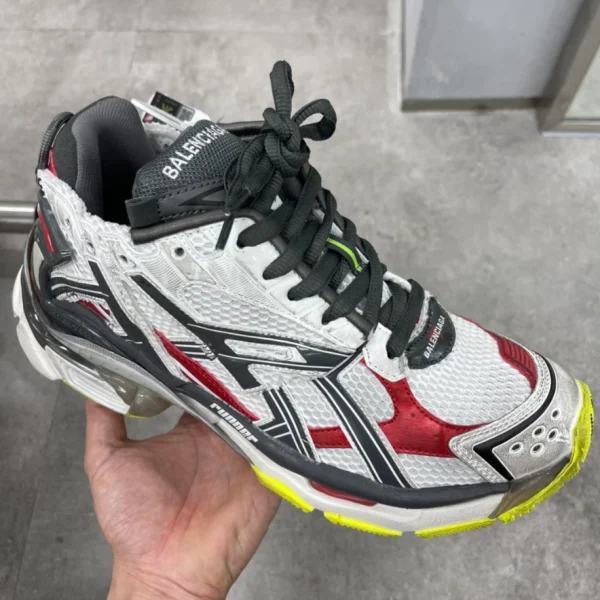 BALENCIAGA RUNNER SNEAKER – BB139 - Image 7