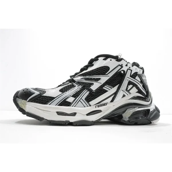 BALENCIAGA RUNNER SNEAKER – BB140 - Image 4