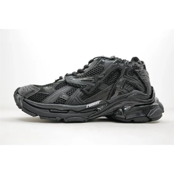 BALENCIAGA RUNNER SNEAKER IN BLACK – BB137 - Image 3