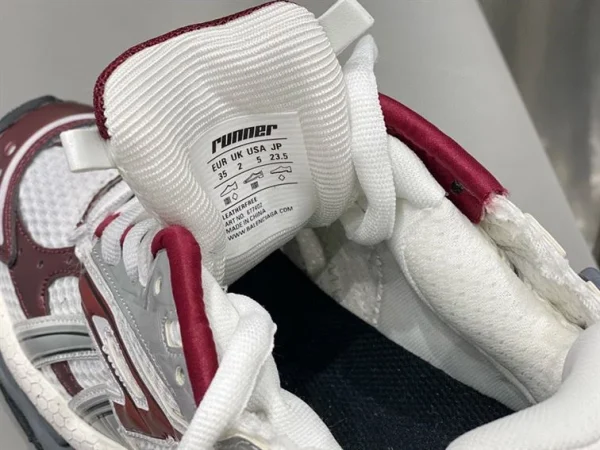 BALENCIAGA RUNNER SNEAKER IN BURGUNDY – BB132 - Image 5