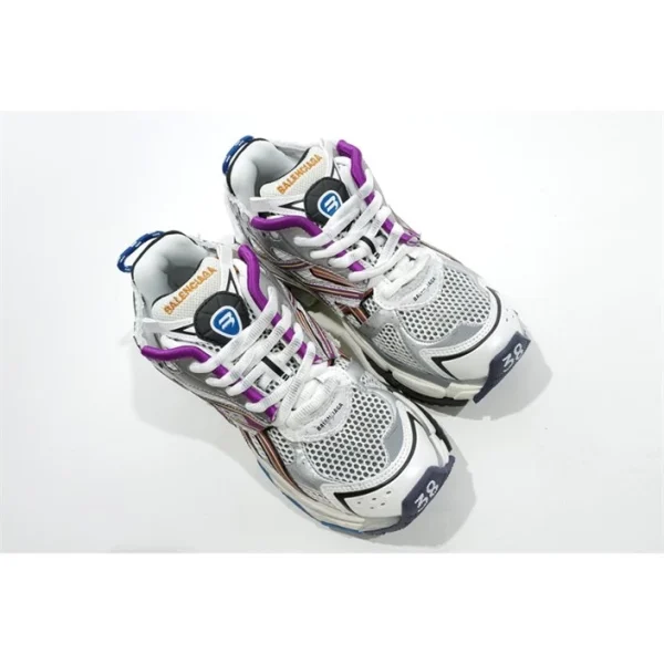 BALENCIAGA RUNNER SNEAKER IN GREY – BB128 - Image 6