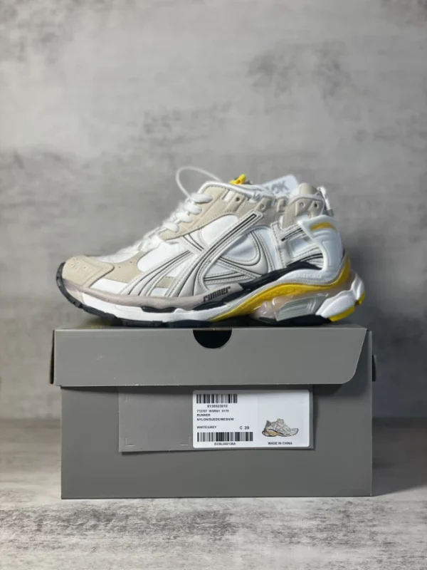 BALENCIAGA RUNNER SNEAKER IN GREY, WHITE, BLACK AND YELLOW – BB233 - Image 10
