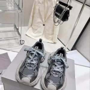 BALENCIAGA SNEAKERS – BB126