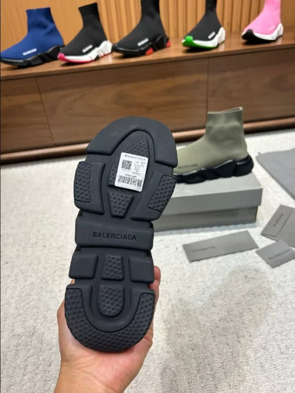 BALENCIAGA SPEED 2.0 RECYCLED KNIT SNEAKER – BB182 - Image 5