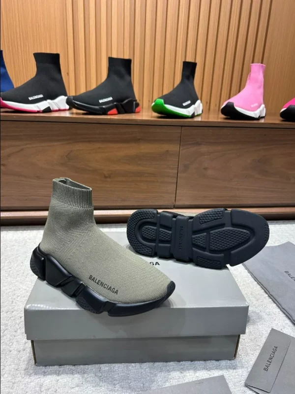 BALENCIAGA SPEED 2.0 RECYCLED KNIT SNEAKER – BB182 - Image 8