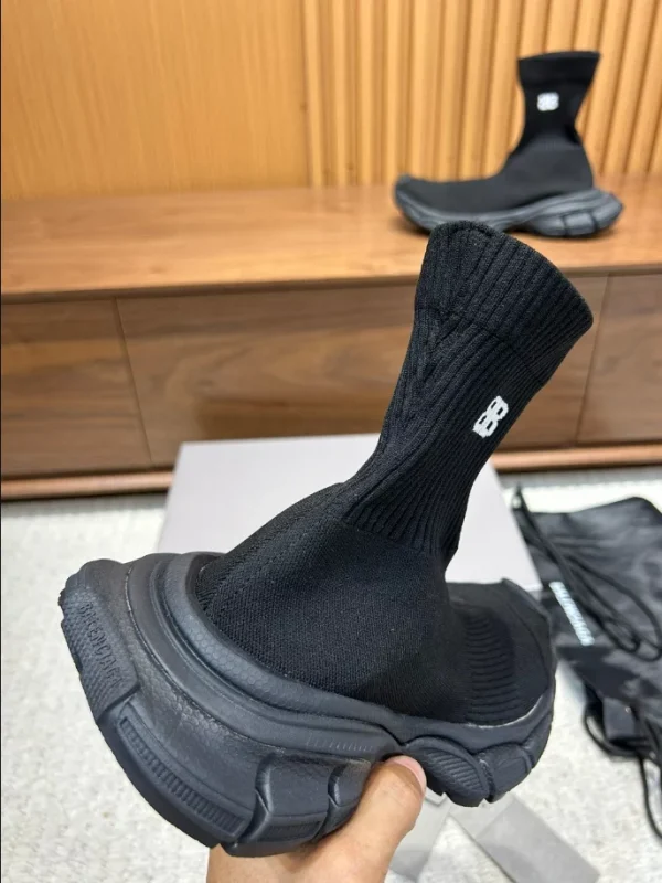 BALENCIAGA SPEED 3.0 SNEAKERS IN BLACK – BB169 - Image 3